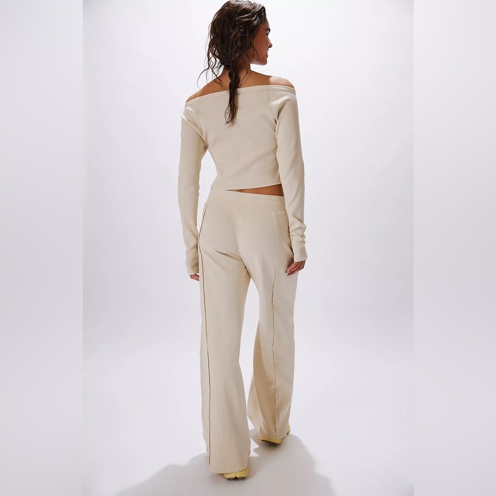 fp movement go to long sleeve set - Picture 2 of 4